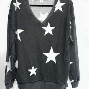 Star Patterned V-Neck Sweater